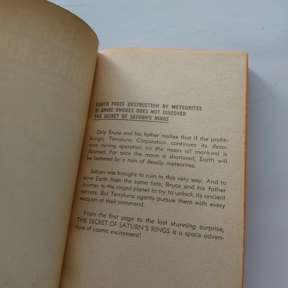 The Secret of Saturn's Rings Donald A. Wollheim Science Fiction Novel Scify - Picture 4 of 6